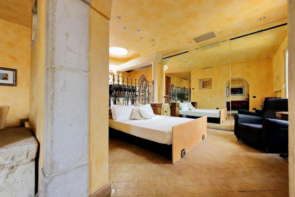 Apartment Suity I Penthouse With Two Terraces Rom